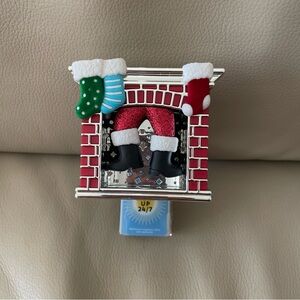 Bath & Body Works SANTA IN CHIMNEY FIREPLACE NIGHTLIGHT Wallflower Plug-In